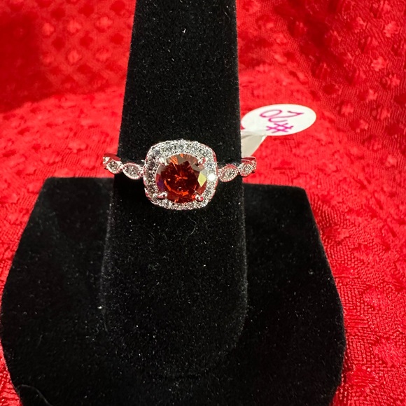 Jewelry - Costume Jewelry Ring. Size 9.